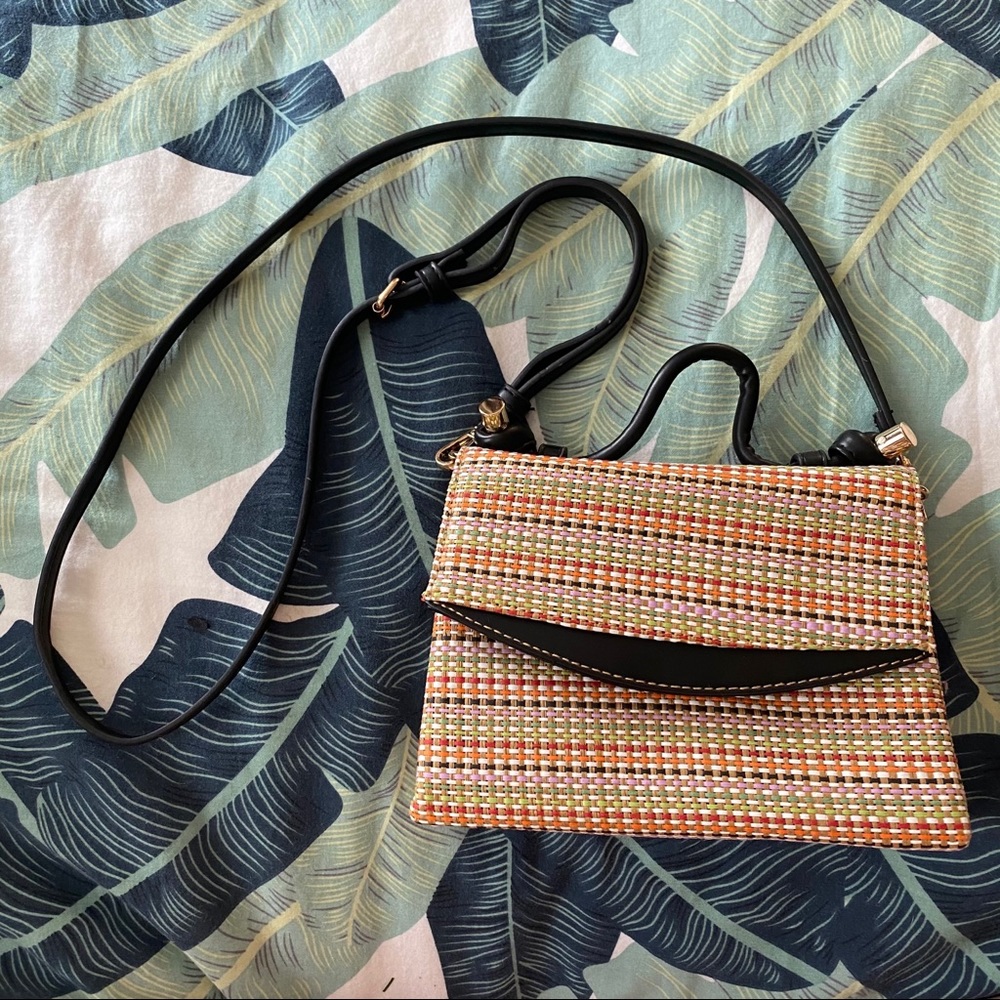 Woven-Pattern Purse - Picture 3 of 7